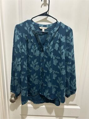 The Pioneer Woman Teal Floral Textured Button-Front Blouse